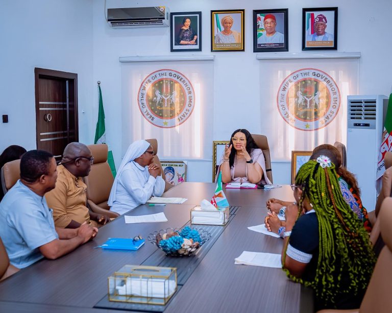 Imo First Lady HE Chiom Uzodimma and the Executive Secretary of Imo State Primary Healthcare Development Agency strategize ahead of 2023’s World Breastfeeding Week
