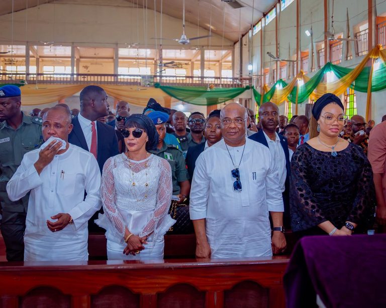 Imo First Lady, HE Chioma Uzodimma and other dignitaries in attendance at the funeral service of the mother of Enugu State’s First Lady