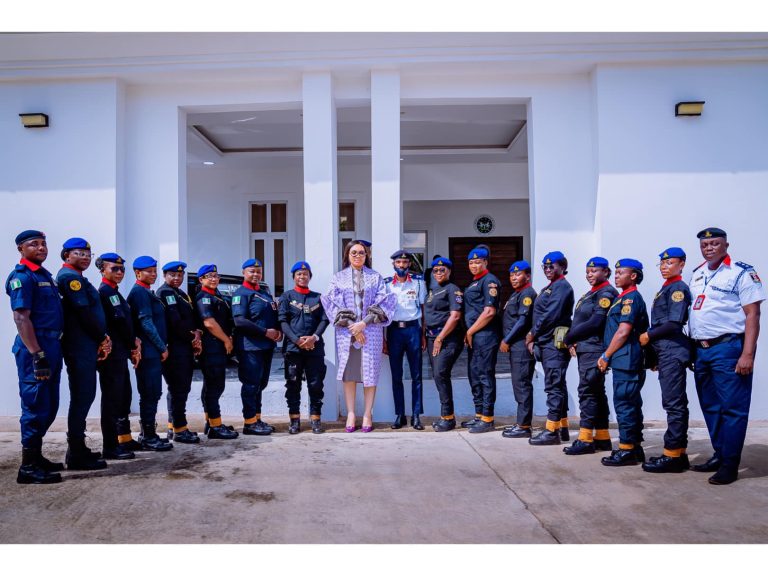 Imo First Lady, HE Chioma Uzodimma holds a meeting with the PRO of the Female Strike Force of the Nigerian Security and Civil Defence Corps, Imo State Command