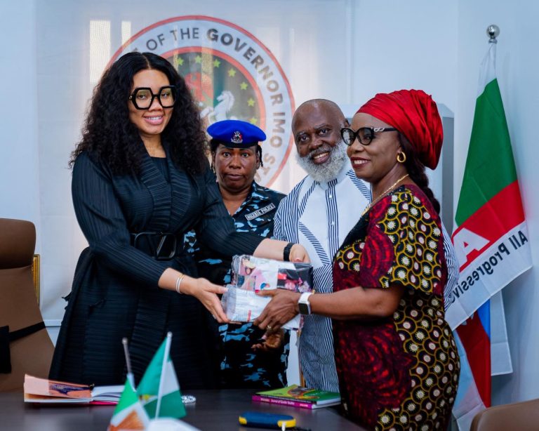Imo State First Lady, HE Chioma Uzodimma hosts staff members from her Alma mata, Imo State University