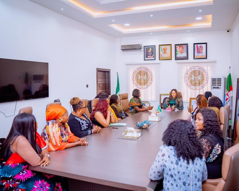 Wives of Members of the Imo State House of Assembly pay a courtesy visit to the Imo state First Lady, HE Chioma Uzodimma